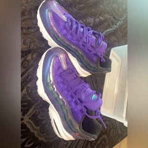 New only worn Once Size 5.5 Nike AirMax 90